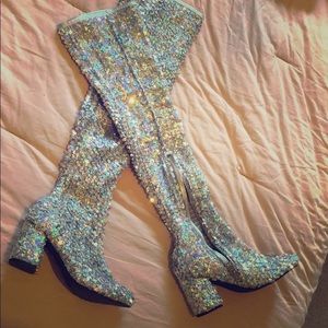 Current Mood mid-thigh sequence boots💎